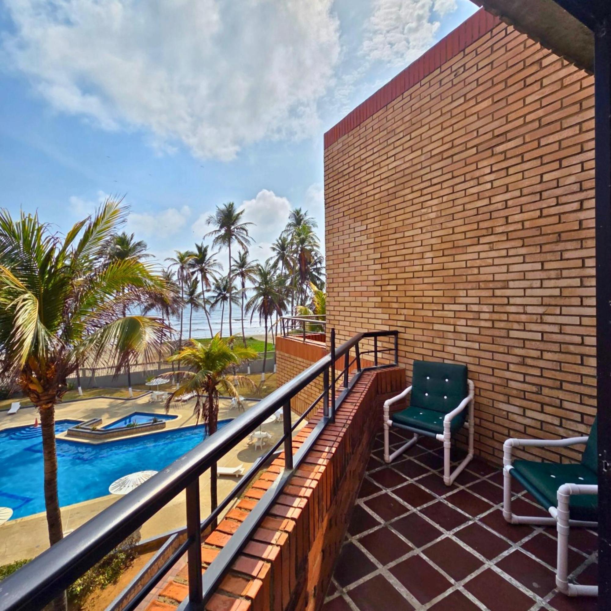 Apartamento Tucacas, Frente Al Mar, Balcon, Piscina Y Playa Privada Exterior foto