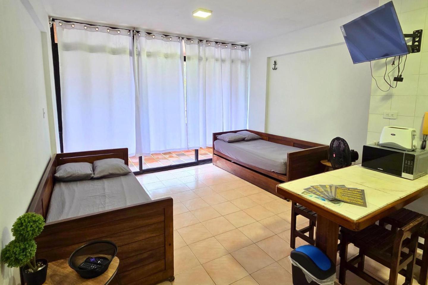 Apartamento Tucacas, Frente Al Mar, Balcon, Piscina Y Playa Privada Exterior foto