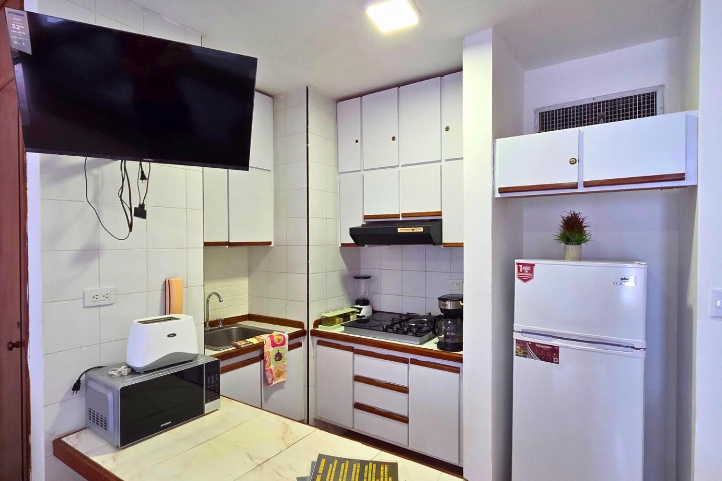 Apartamento Tucacas, Frente Al Mar, Balcon, Piscina Y Playa Privada Exterior foto