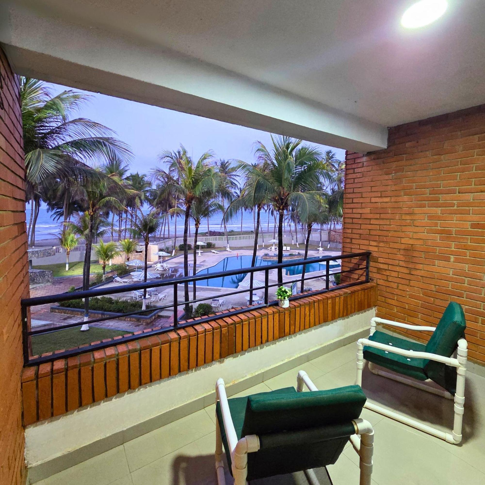 Apartamento Tucacas, Frente Al Mar, Balcon, Piscina Y Playa Privada Exterior foto