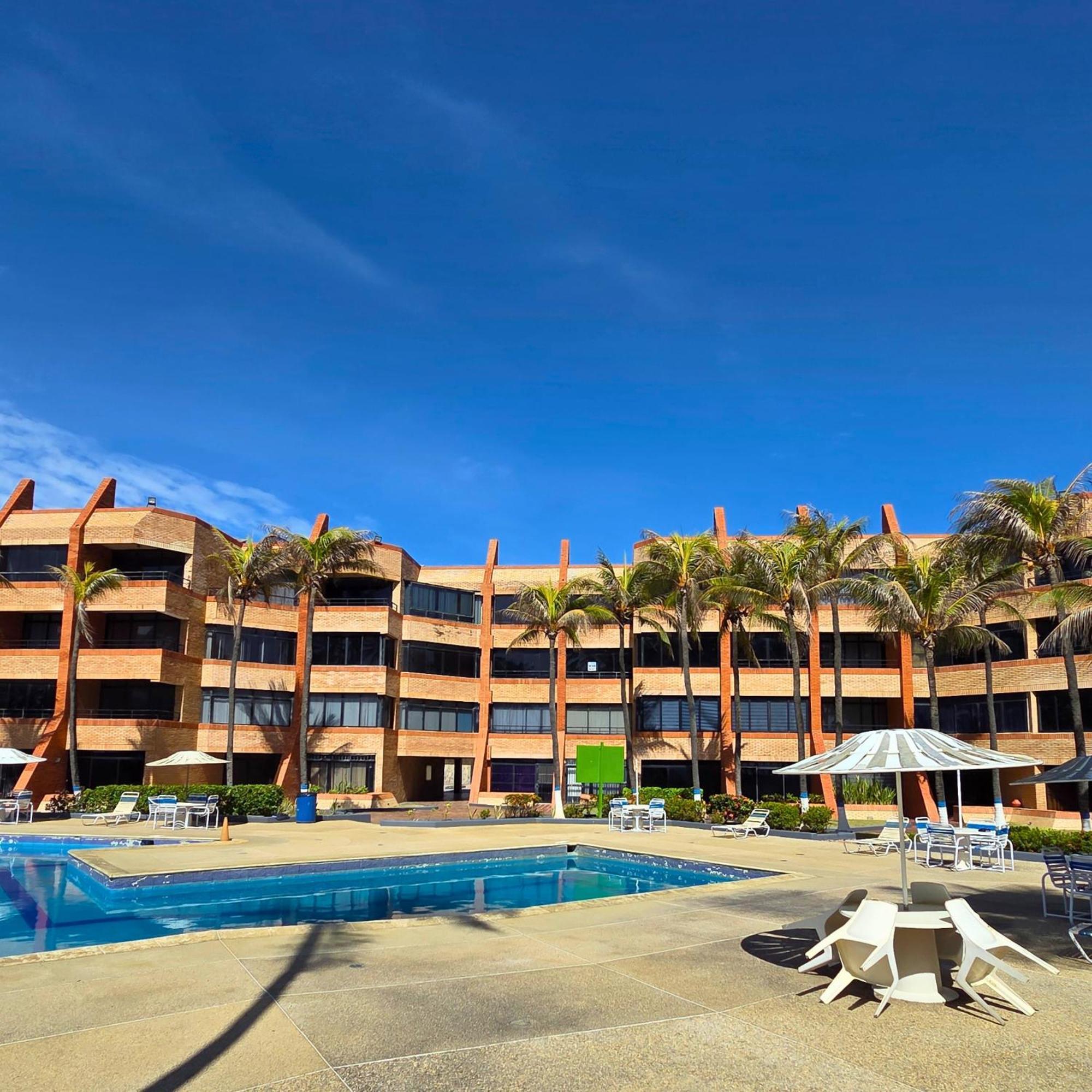 Apartamento Tucacas, Frente Al Mar, Balcon, Piscina Y Playa Privada Exterior foto